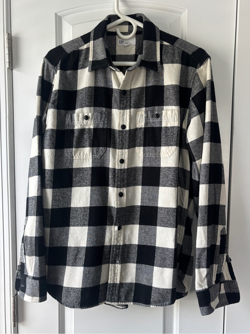 GAP Black and White Plaid Button-Down Shirt Men Medium